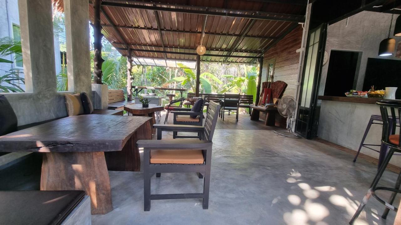 Aonang Third Place Hometel Ao Nang Buitenkant foto